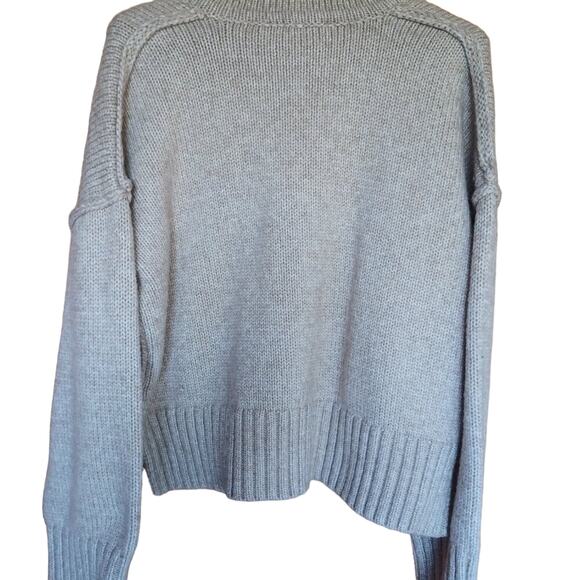 TOPSHOP Medium Women's Beige Sweater, Crop style, Preppy, Collegiate - Picture 2 of 4